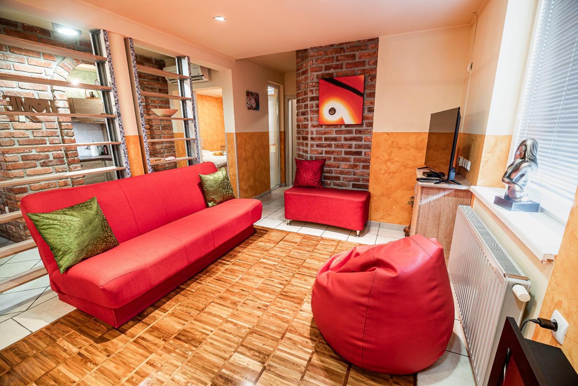 Lux Living Apartments Budic Near Terme Catez Brezice Ruang foto